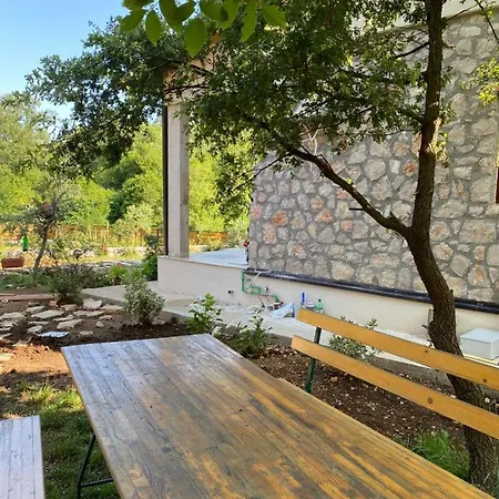 Guest House Mare Bar Exterior photo
